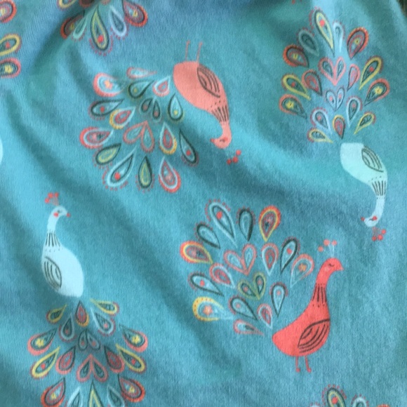 🦚 Peacock Flutter Top by Carter’s 🦚 - Picture 3 of 11